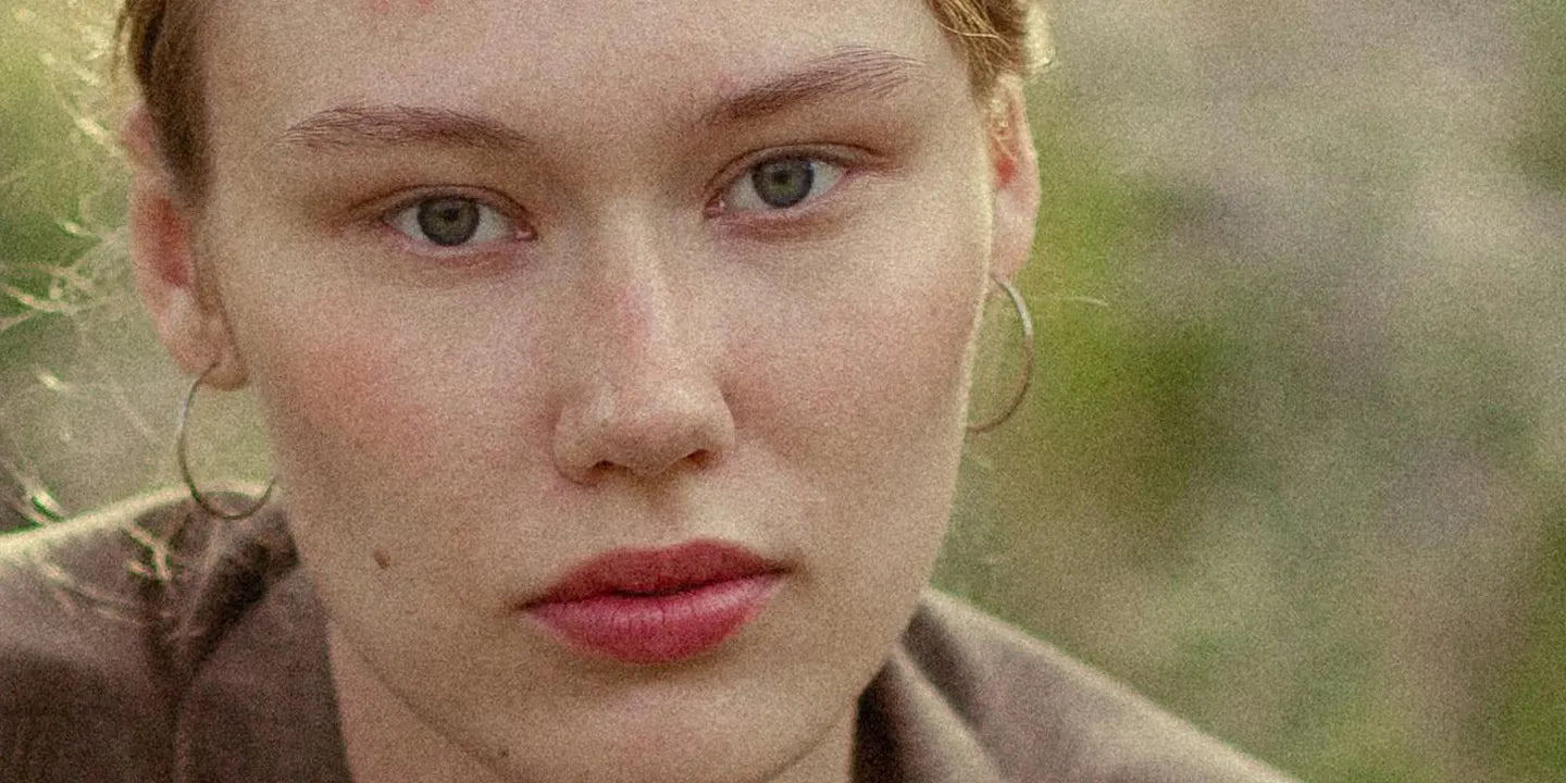 Shedding the Winter Shell: How Earrings Define the New Spring Aesthetic